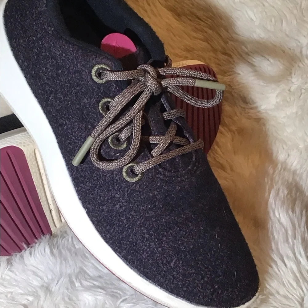 Allbirds Men’s wool running sneakers size 9